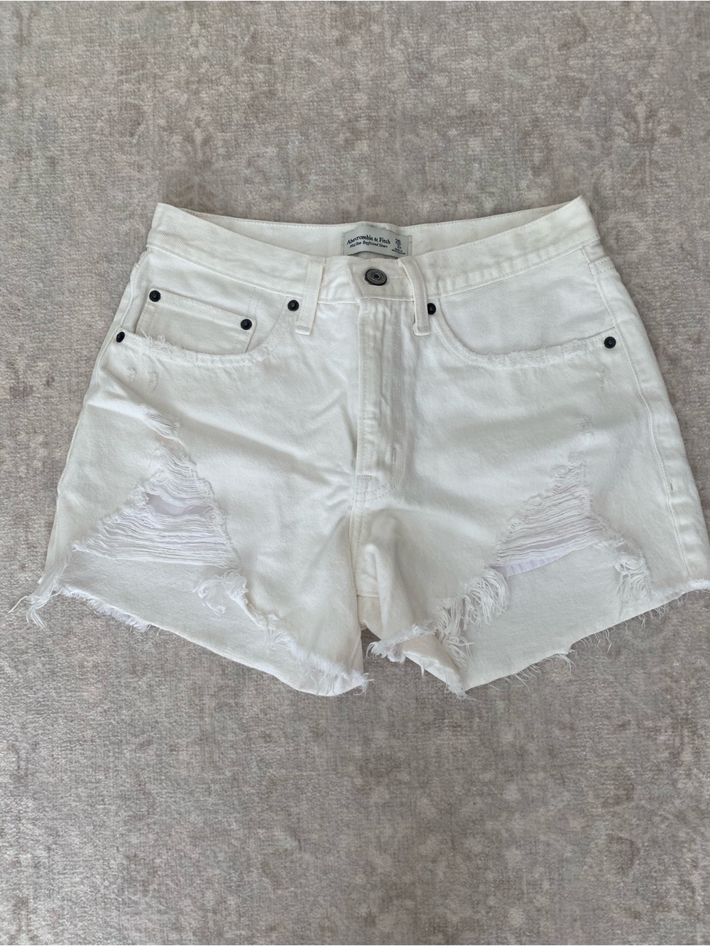 Abercrombie Mid Rise Boyfriend Short